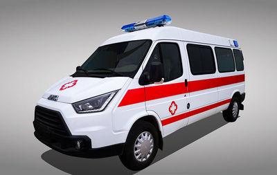上汽大通救護車 專業(yè)守護，為生命加速