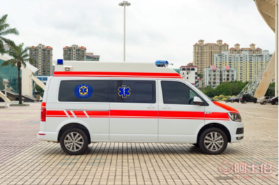 進(jìn)口大眾凱路威救護(hù)車 專業(yè)醫(yī)療改裝，生命路上的可靠伙伴